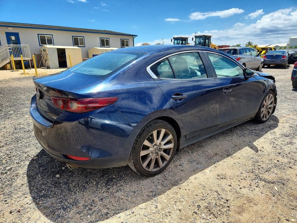 2020 MAZDA 3 SELECT 3