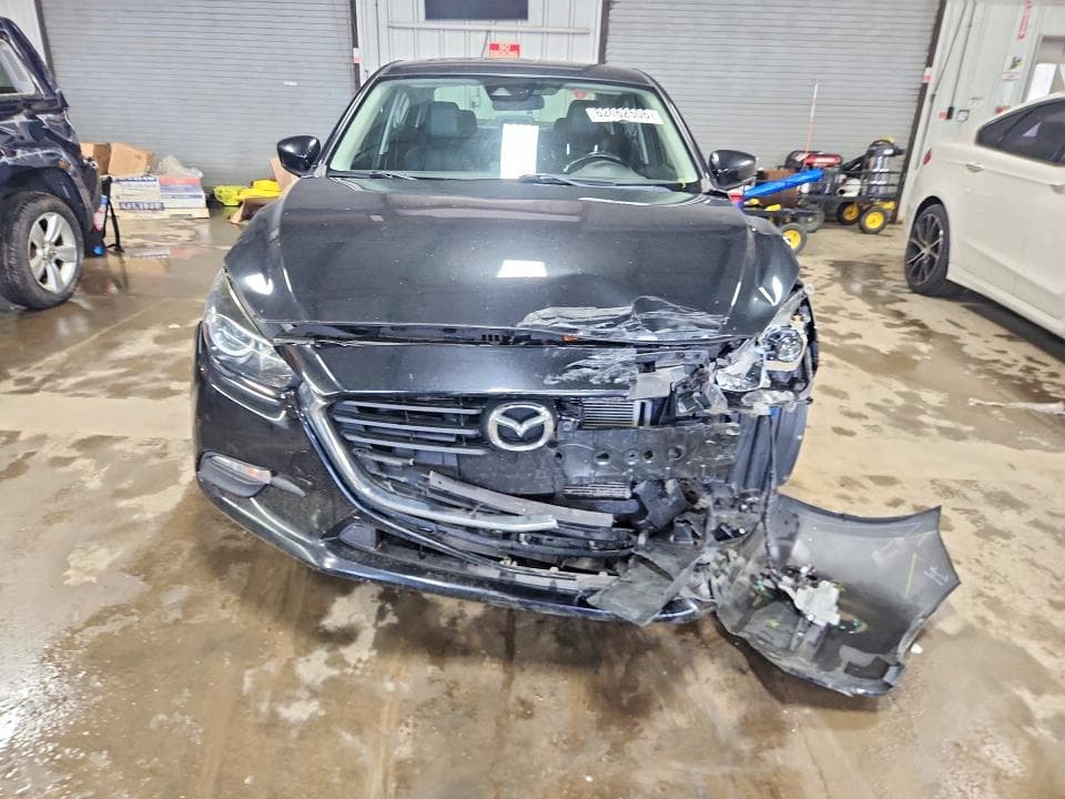 2018 MAZDA 3 TOURING 5