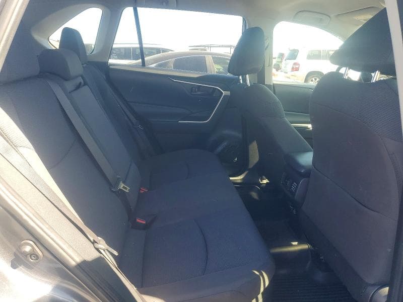 2022 TOYOTA RAV4 LE 11
