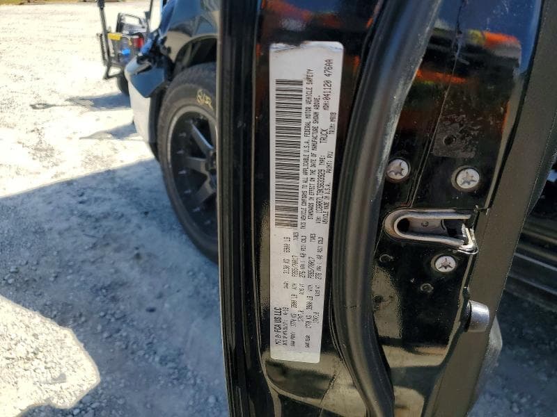 2019 RAM 1500 CLASSIC SLT 12