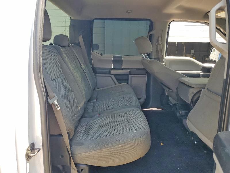2017 FORD F150 SUPERCREW 10