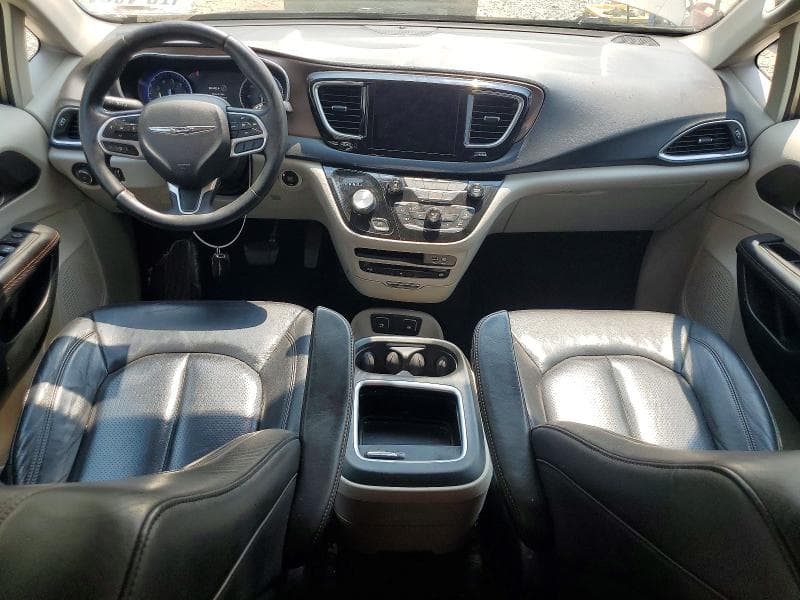 2017 CHRYSLER PACIFICA TOURING L PLUS 8