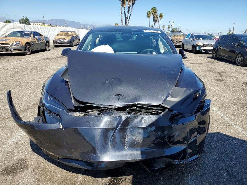 2026 TESLA MODEL 3 5