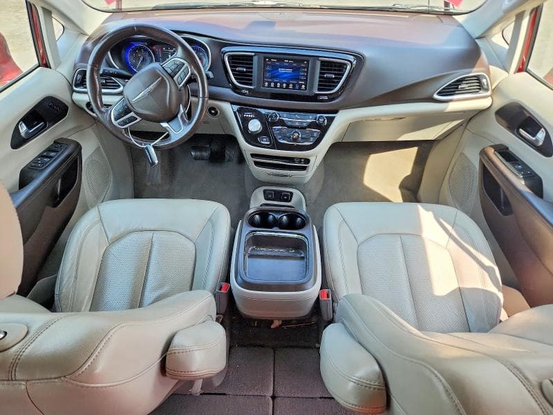 2020 CHRYSLER PACIFICA TOURING L 8