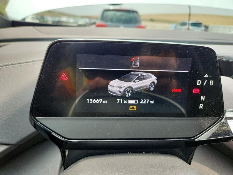 2023 VOLKSWAGEN ID.4 PRO S PLUS 9