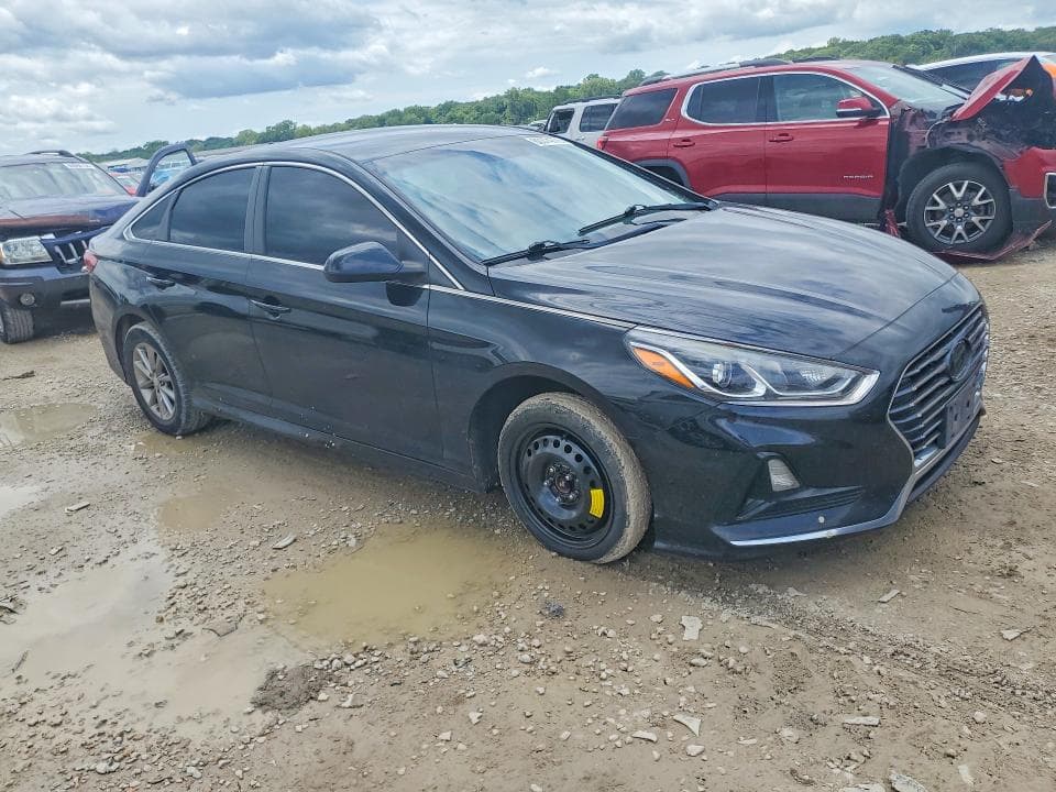 2019 HYUNDAI SONATA SE 4
