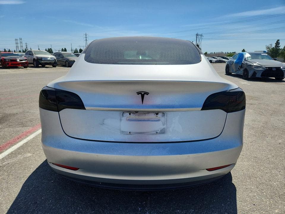 2018 TESLA MODEL 3 6