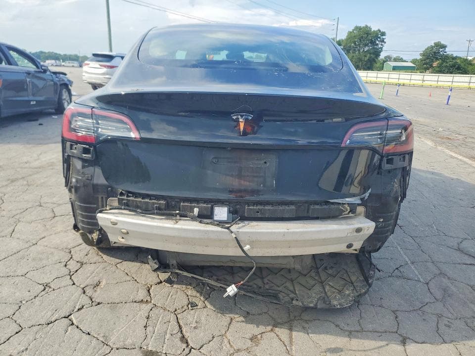 2021 TESLA MODEL 3 6