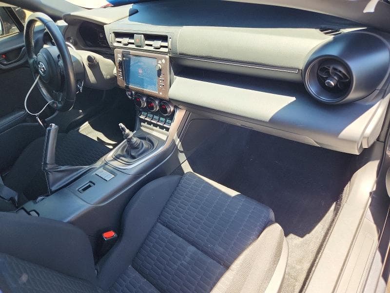 2024 TOYOTA GR86 BASE 8