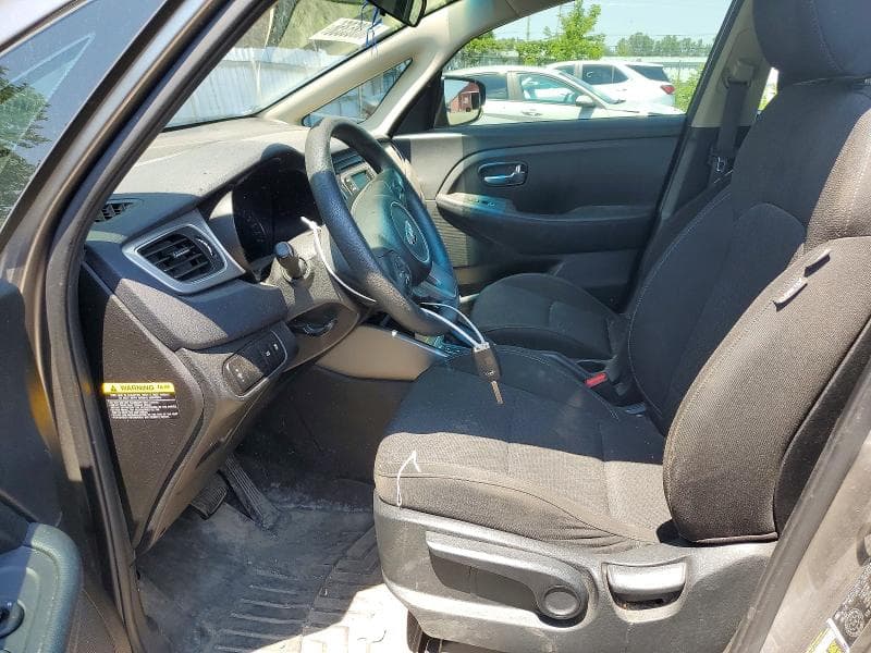 2017 KIA RONDO 7