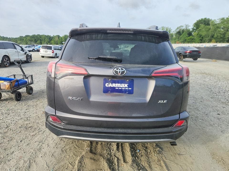 2017 TOYOTA RAV4 XLE 6