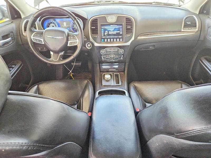 2019 CHRYSLER 300 LIMITED 8