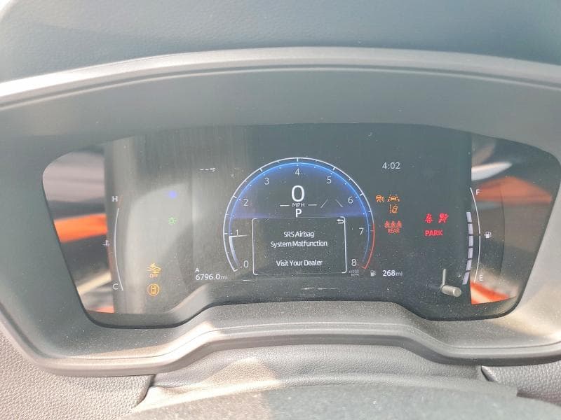 2026 TOYOTA COROLLA CROSS LE 9