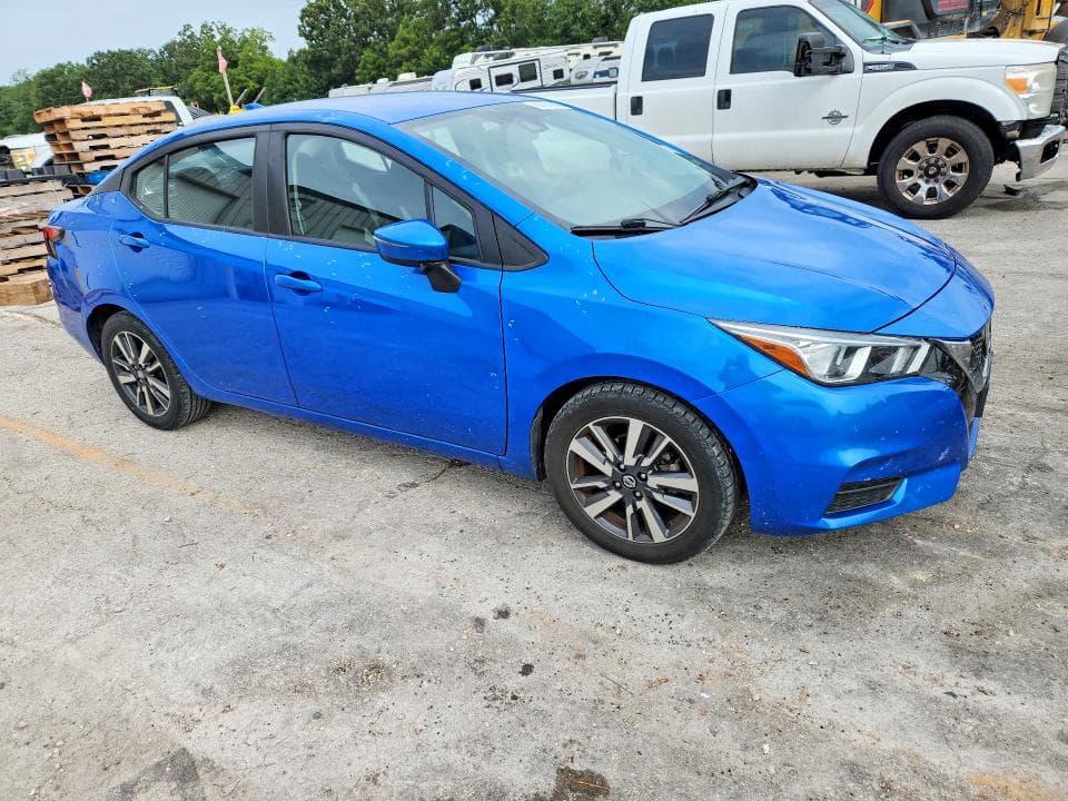 2020 NISSAN VERSA SV 4
