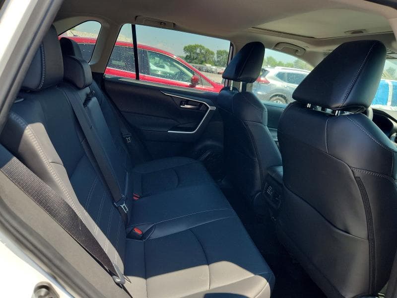 2025 TOYOTA RAV4 XLE PREMIUM 10