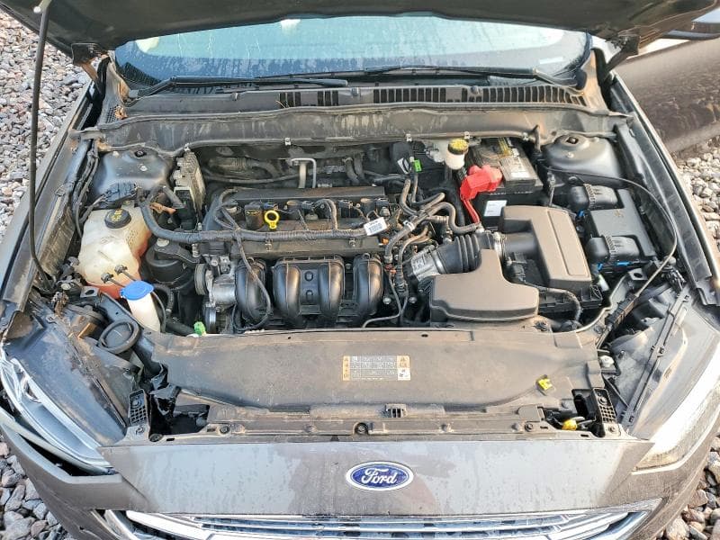 2017 FORD FUSION SE 11
