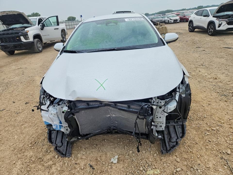 2026 TOYOTA COROLLA LE 5