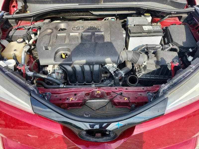 2019 TOYOTA C-HR XLE 12