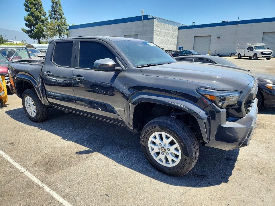 2024 TOYOTA TACOMA SR5 4