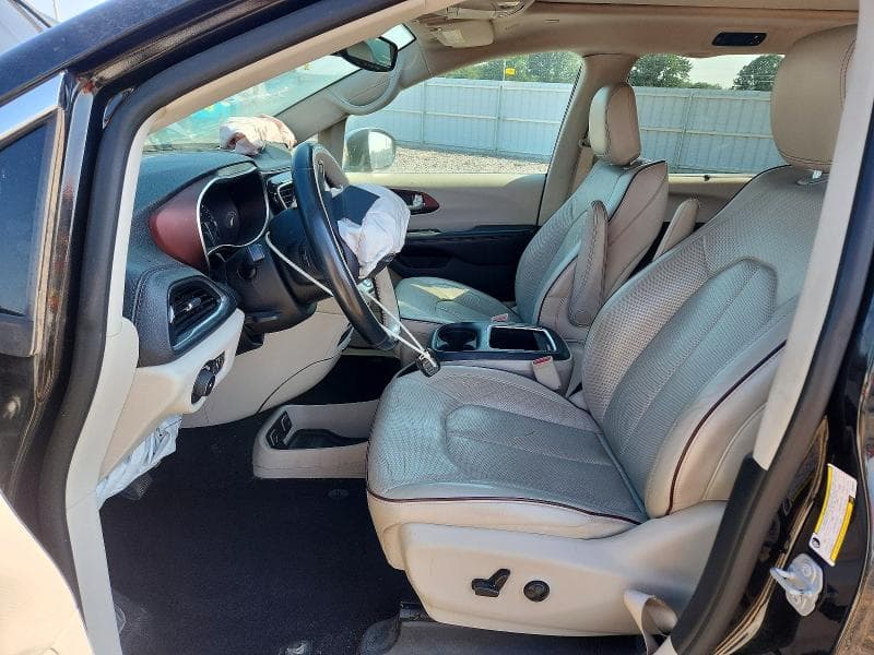 2019 CHRYSLER PACIFICA LIMITED 7