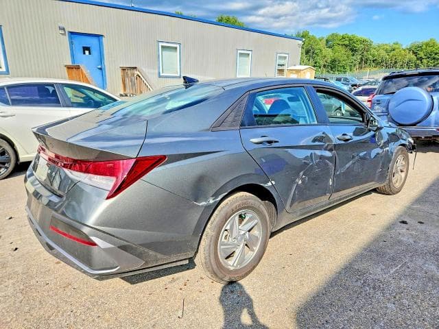 2026 HYUNDAI ELANTRA SE 3