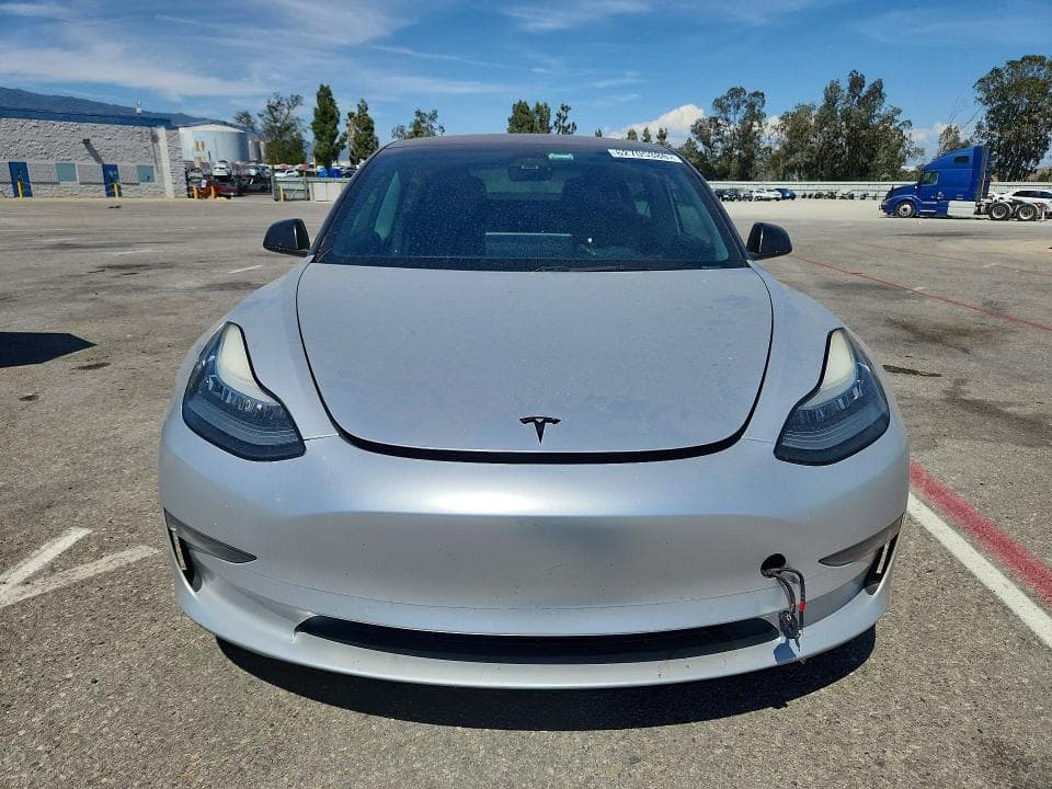 2018 TESLA MODEL 3 5