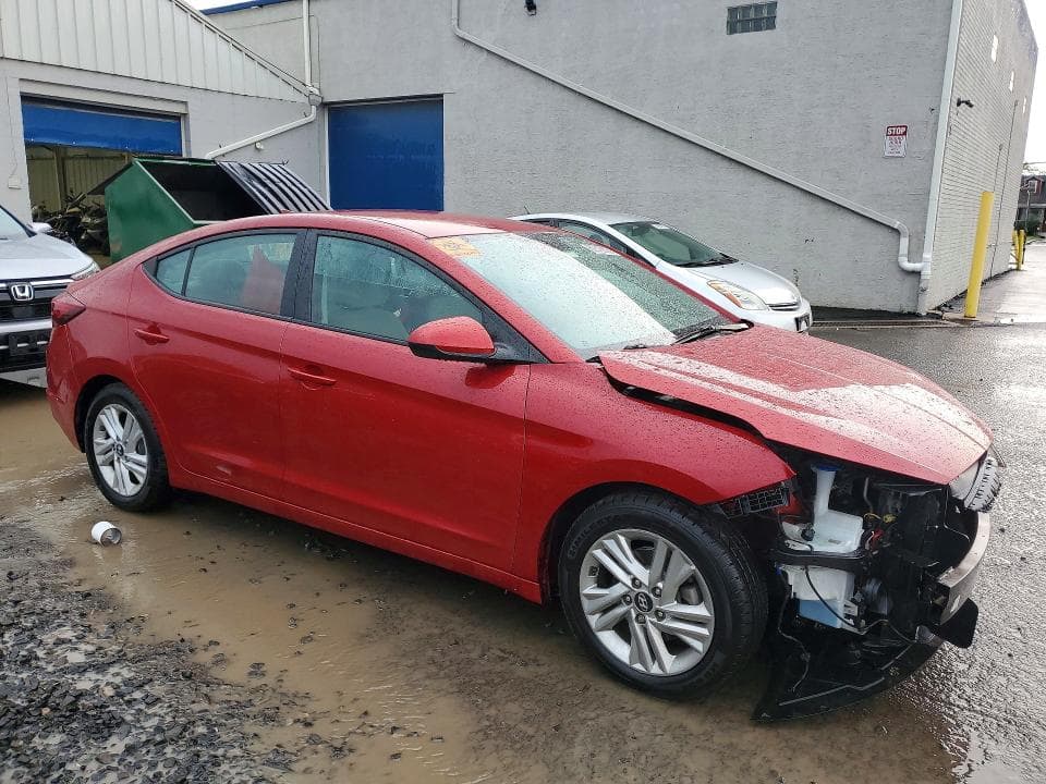 2019 HYUNDAI ELANTRA SEL 4