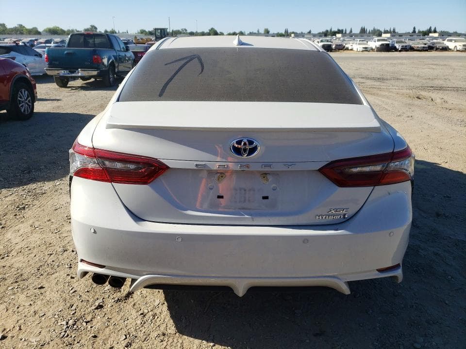 2022 TOYOTA CAMRY XSE 6