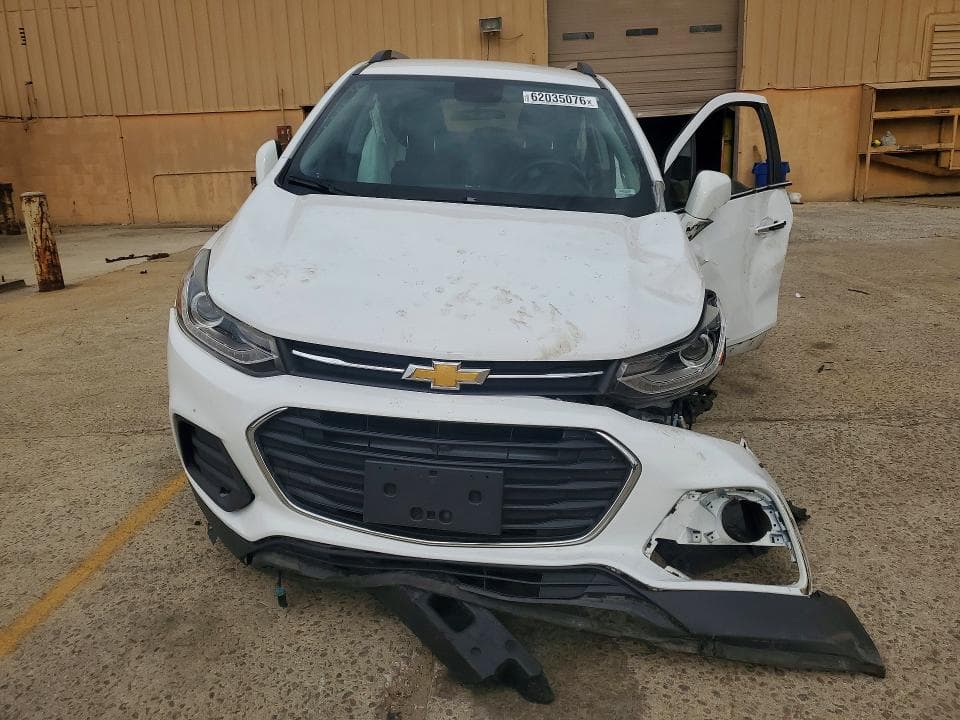 2017 CHEVROLET TRAX 1LT 5
