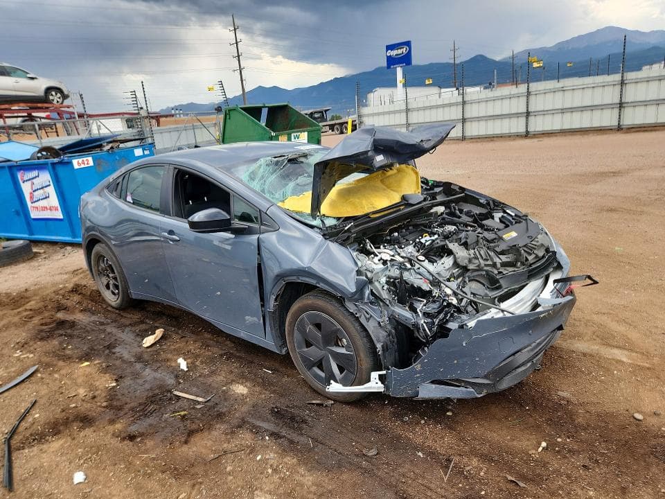 2024 TOYOTA PRIUS LE 4