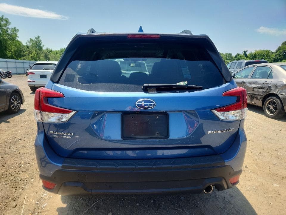 2022 SUBARU FORESTER LIMITED 6