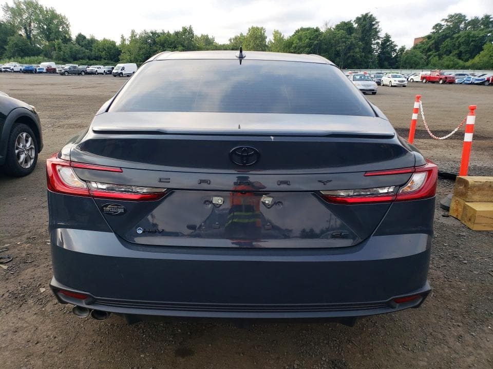 2026 TOYOTA CAMRY SE 6