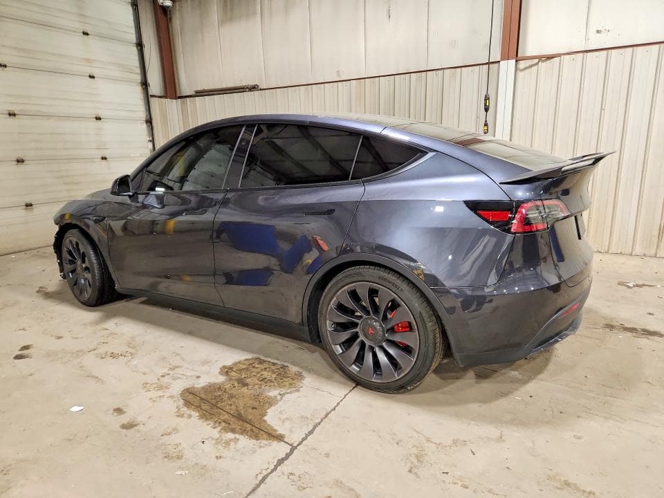 2024 TESLA MODEL Y 2