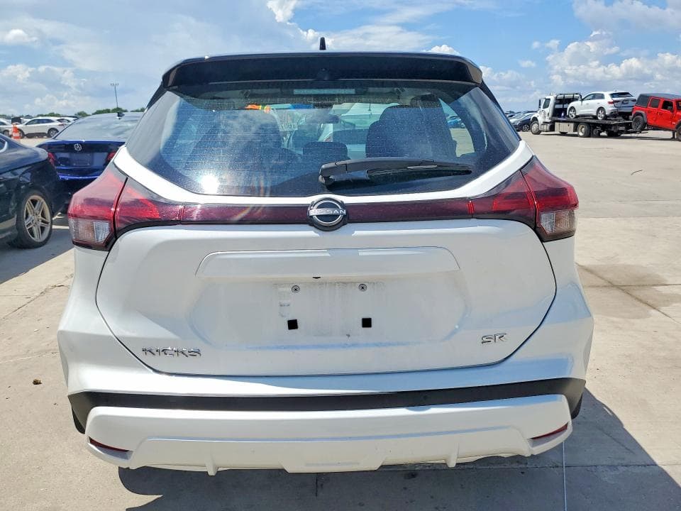 2024 NISSAN KICKS SR 6