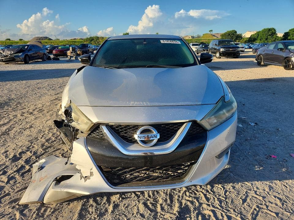 2017 NISSAN MAXIMA 3.5 SV 5