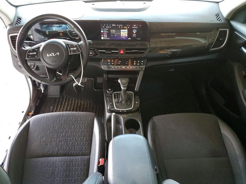 2024 KIA SELTOS S 8