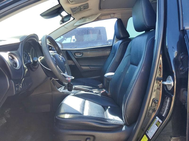 2017 TOYOTA COROLLA XLE 7