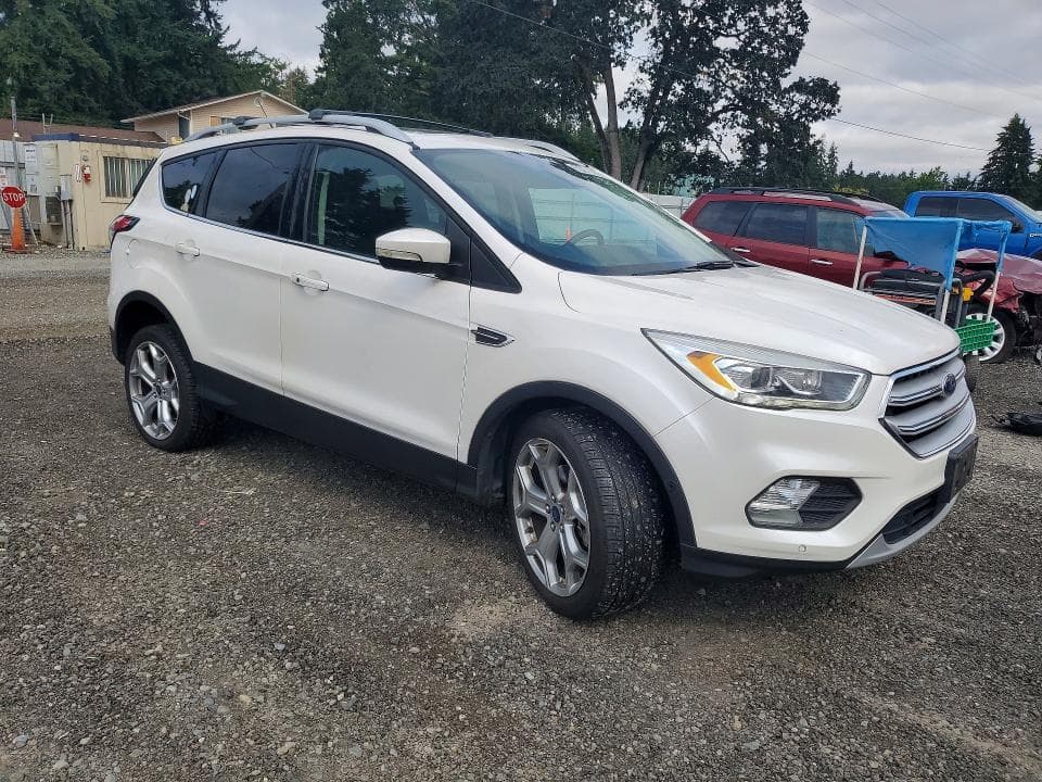 2018 FORD ESCAPE TITANIUM 4