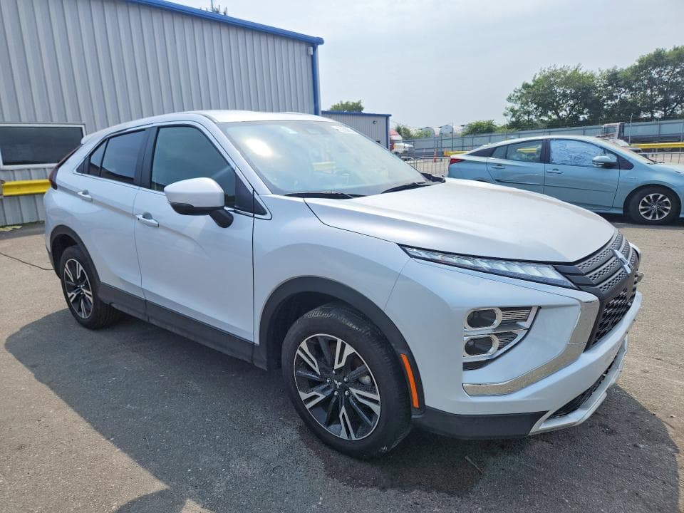 2025 MITSUBISHI ECLIPSE CROSS SE 4
