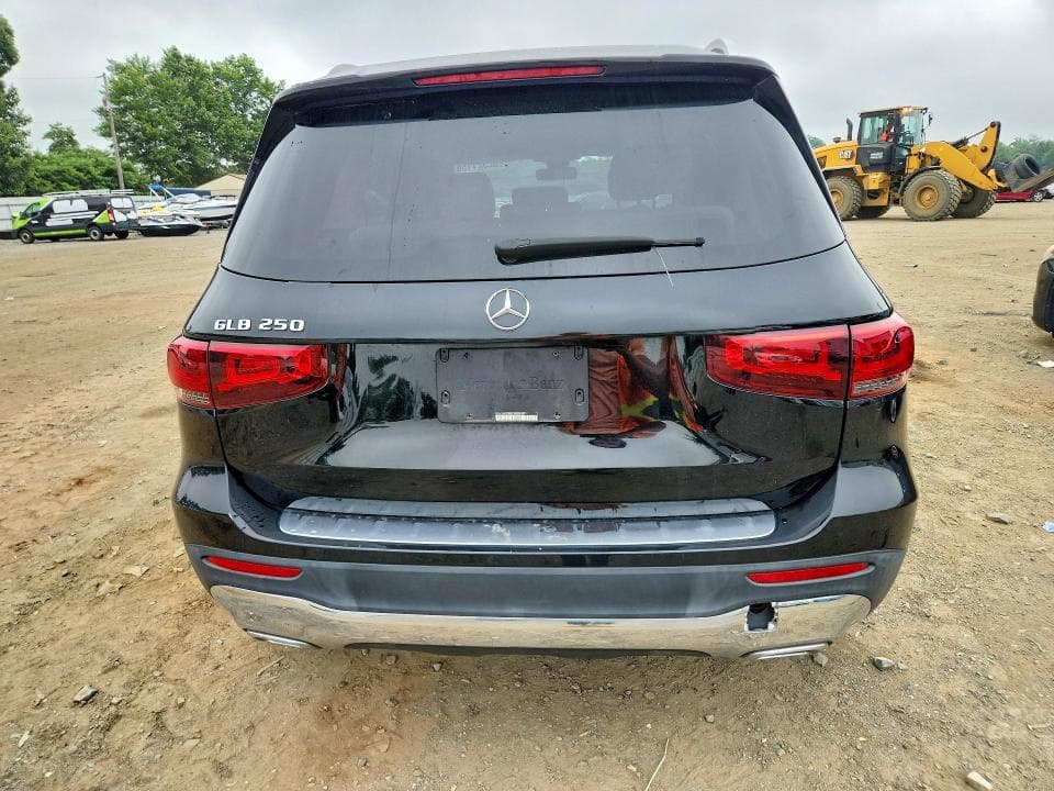 2020 MERCEDES-BENZ GLB 250 6