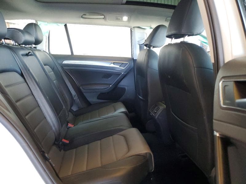 2017 VOLKSWAGEN GOLF ALLTRACK S 10