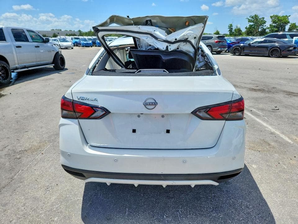 2025 NISSAN VERSA SV 6