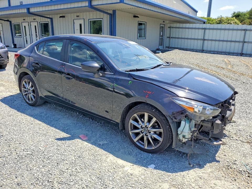 2018 MAZDA 3 TOURING 4