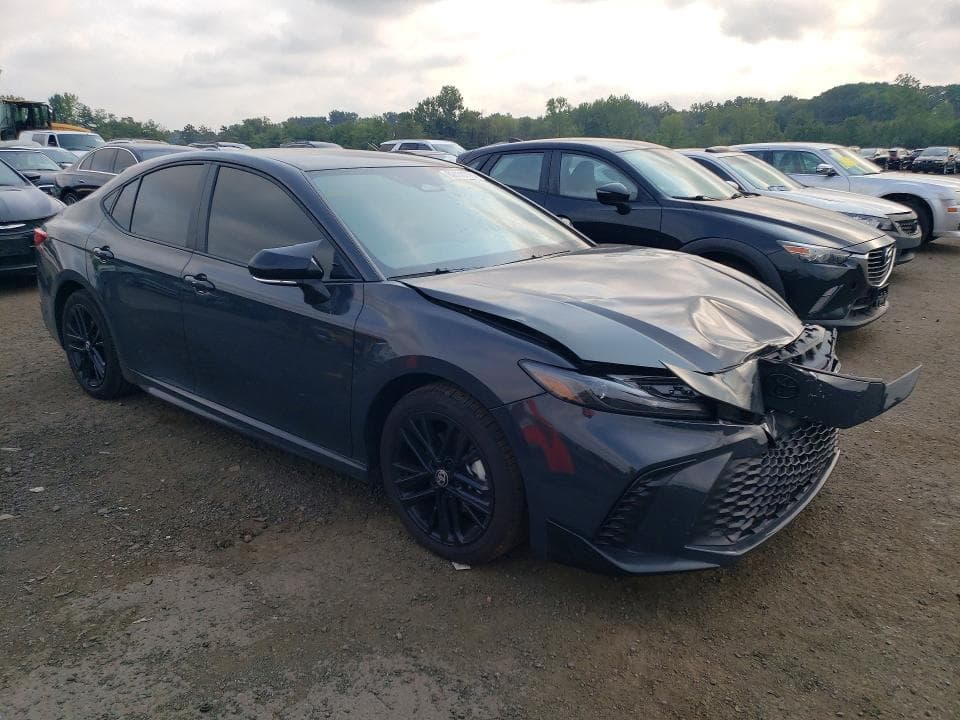 2026 TOYOTA CAMRY SE 4