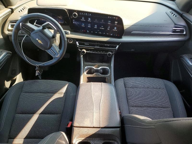 2025 CHEVROLET TRAVERSE LT 8