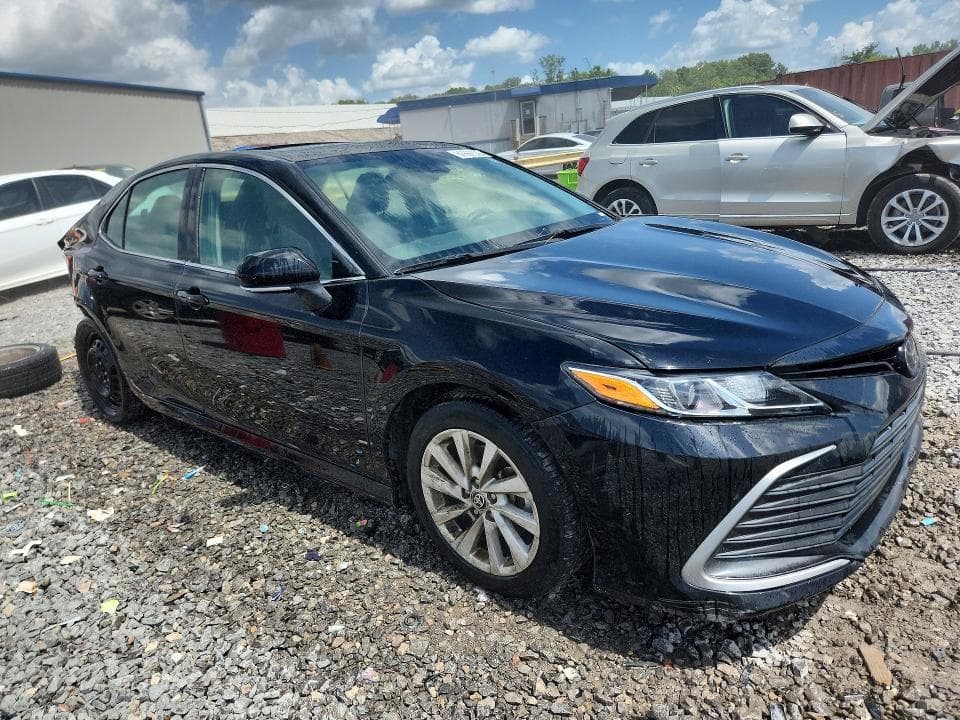 2024 TOYOTA CAMRY LE 4