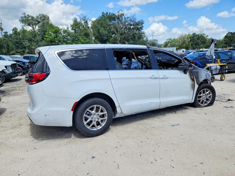 2026 CHRYSLER PACIFICA SELECT 3