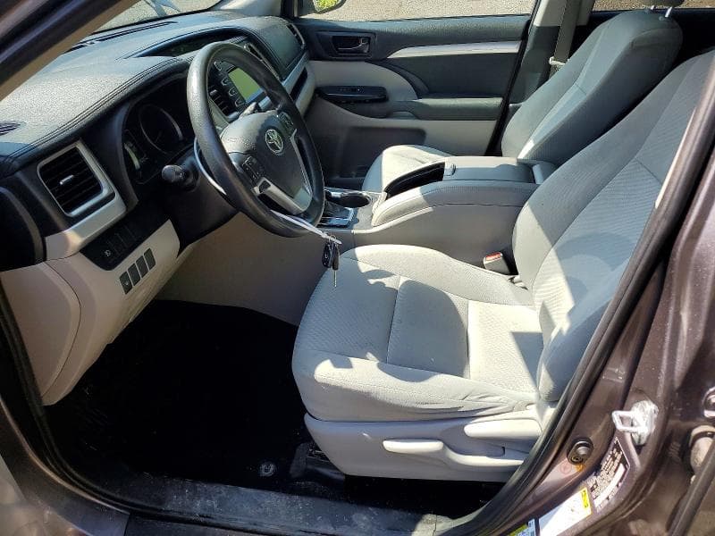 2019 TOYOTA HIGHLANDER LE 7