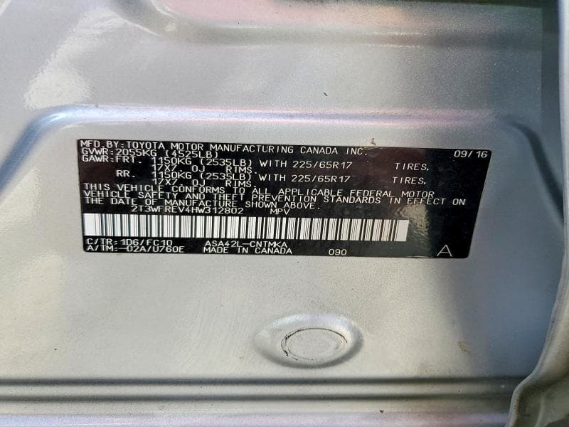 2017 TOYOTA RAV4 XLE 13