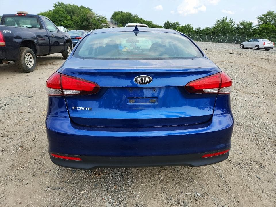 2018 KIA FORTE LX 6